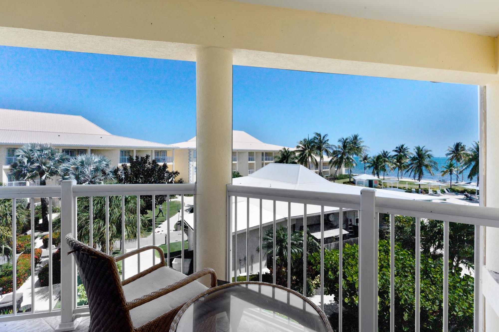 The Grand Caymanian Resort จอร์จทาวน์ ภายนอก รูปภาพ