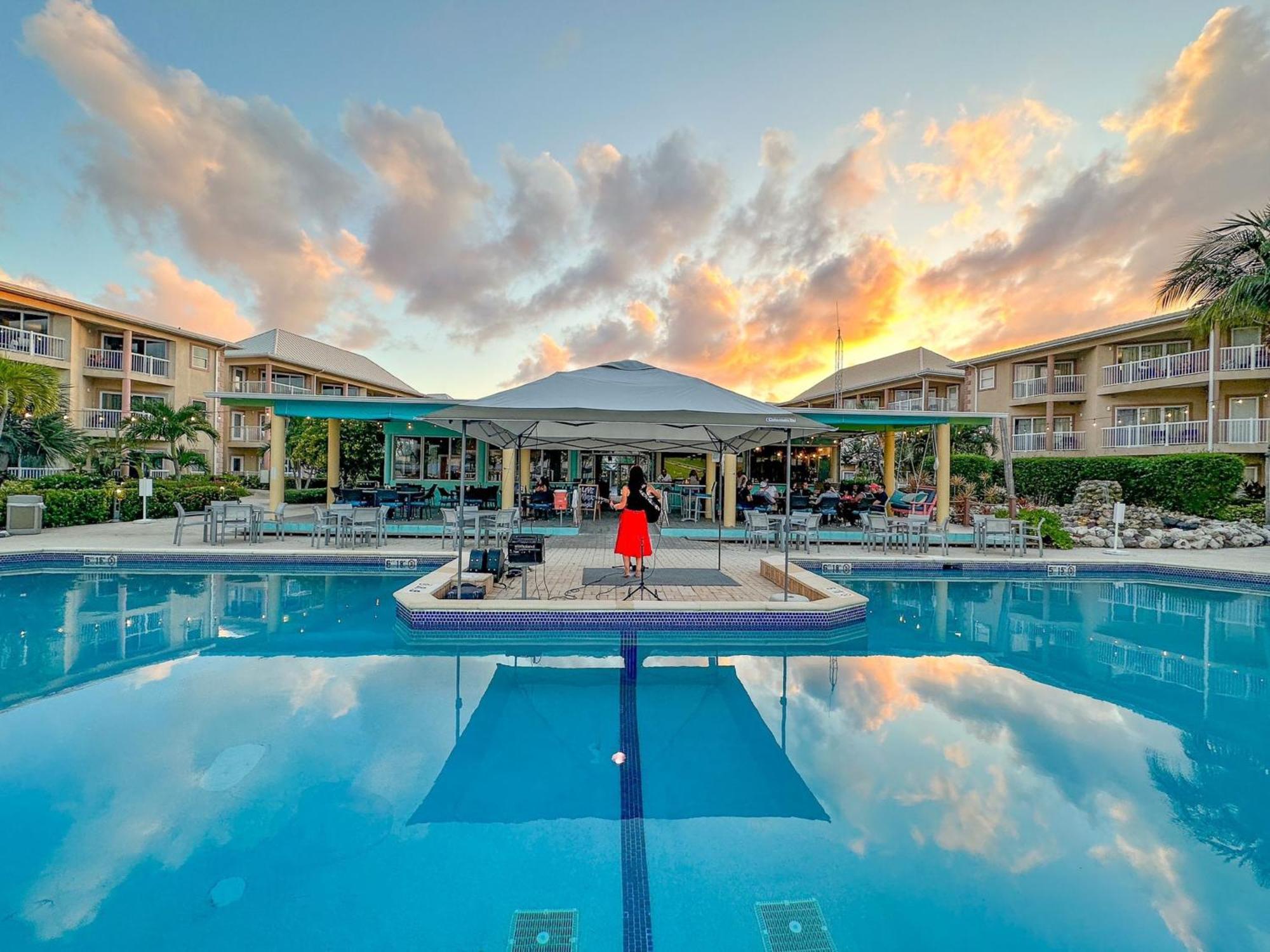 The Grand Caymanian Resort จอร์จทาวน์ ภายนอก รูปภาพ